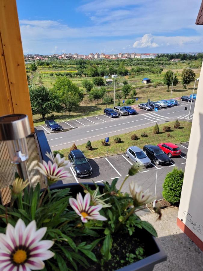 Andi Apartment Сібіу Екстер'єр фото